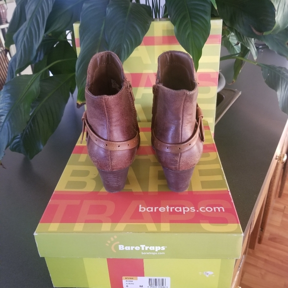 BareTraps Ankle boots - Picture 4 of 6